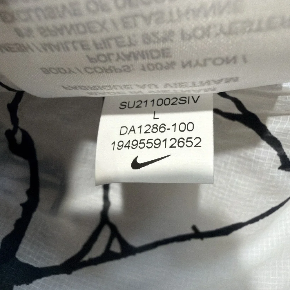 Nike Mens LARGE Run Division Pinnacle Running Jacket DA1286-100 White Black Mesh